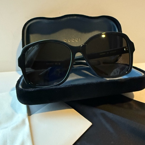 Gucci Black Sunglasses Women's Sunglasses, GG0765Sa - Picture 2 of 11